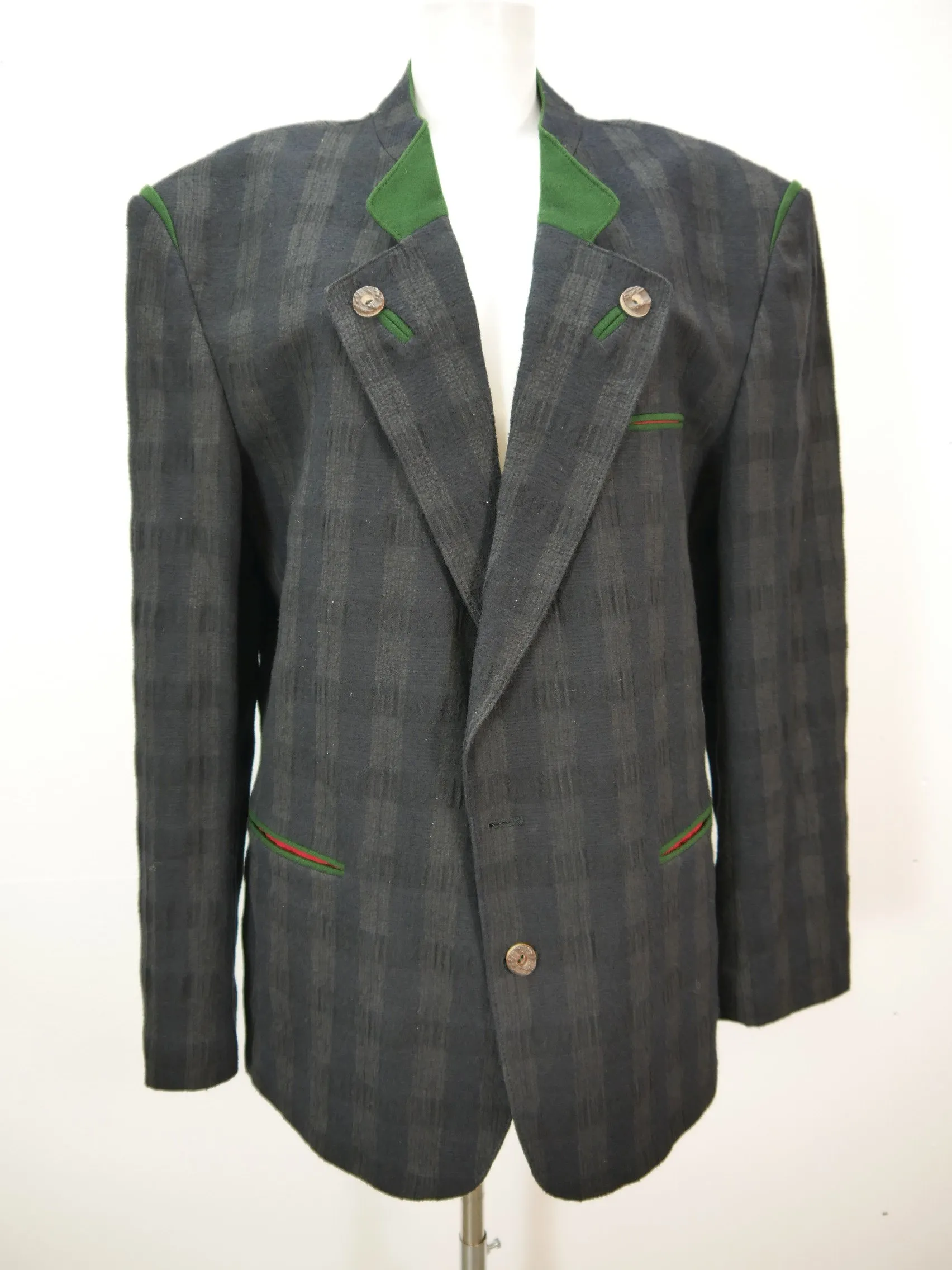 Faszinierend herrlich schwarz mit Revers klasse Trachtenjacke Jacke Gr.54