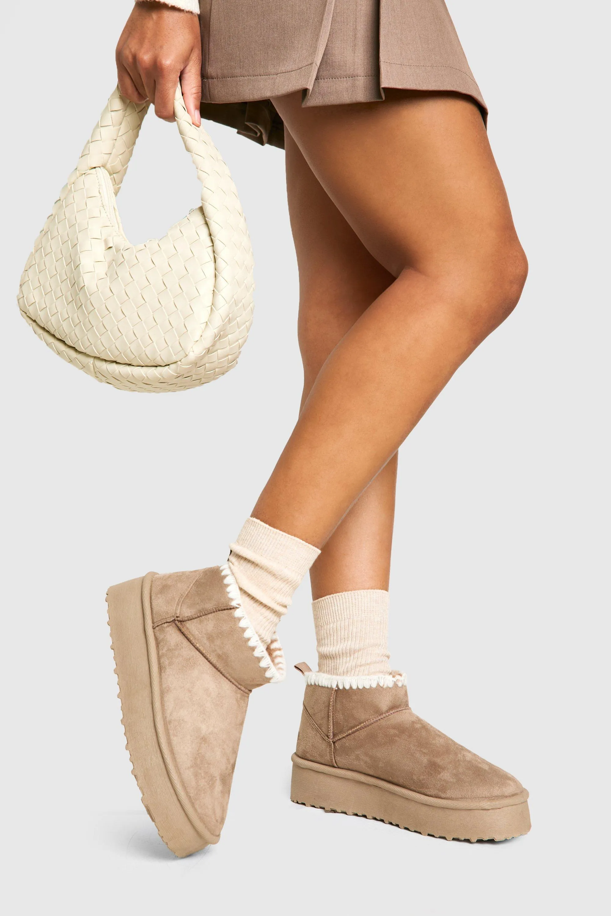 Kuschelige Platform-Stiefel