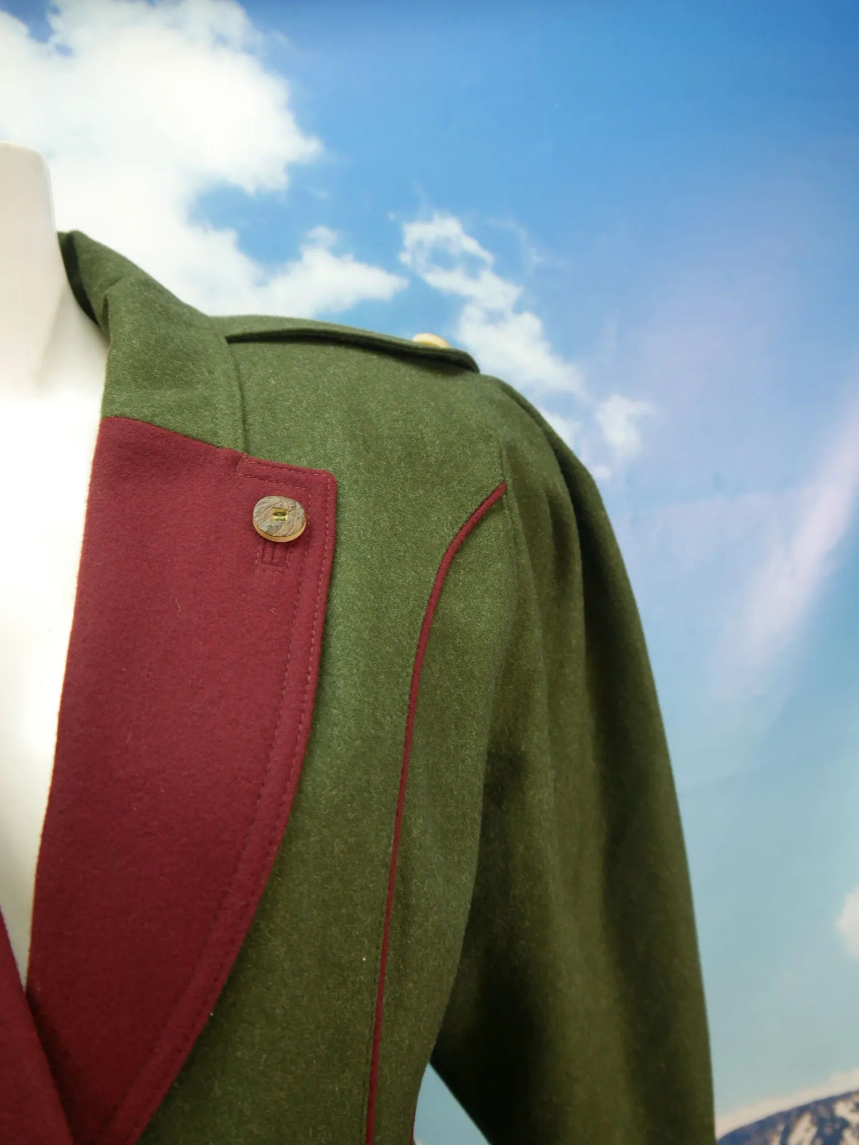 Lodenfrey grüne kurze Dirndljacke wunderschön fesche Trachtenjacke Gr.40