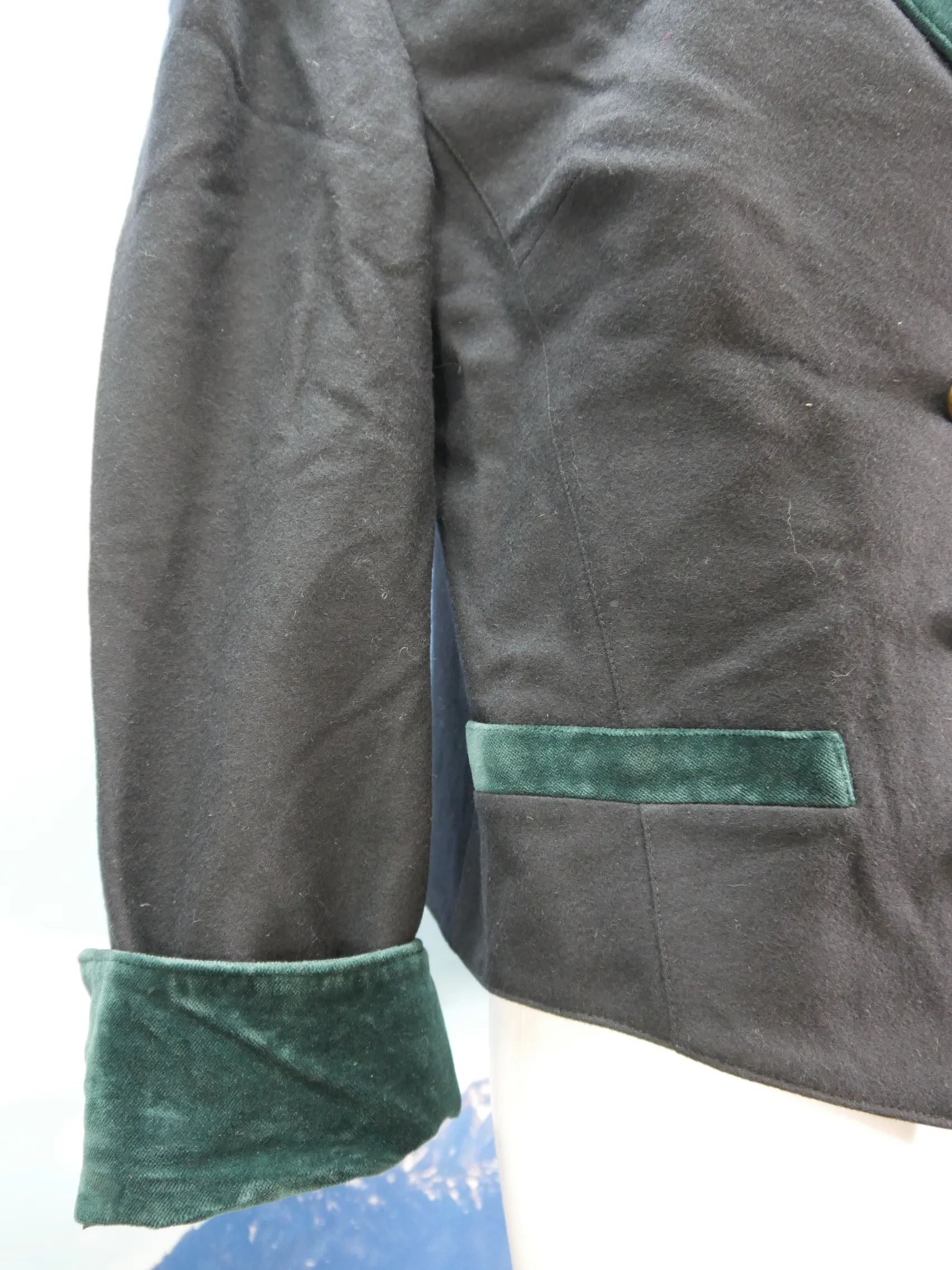 M&G schwarze Dirndljacke herrlich 60er Jahre Vintage feine Trachtenjacke Gr.46