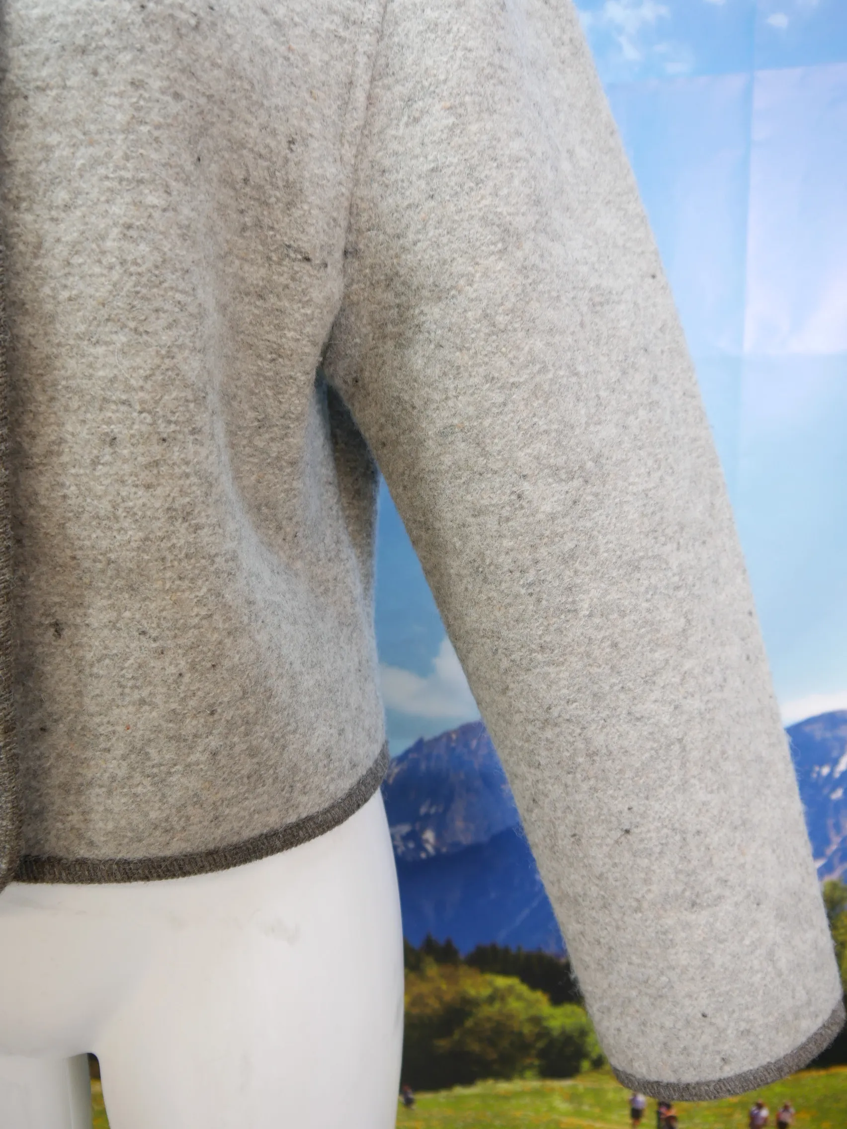 Merit kurzer Walker neuwertig beige fesche Trachtenjacke Jacke Gr.42