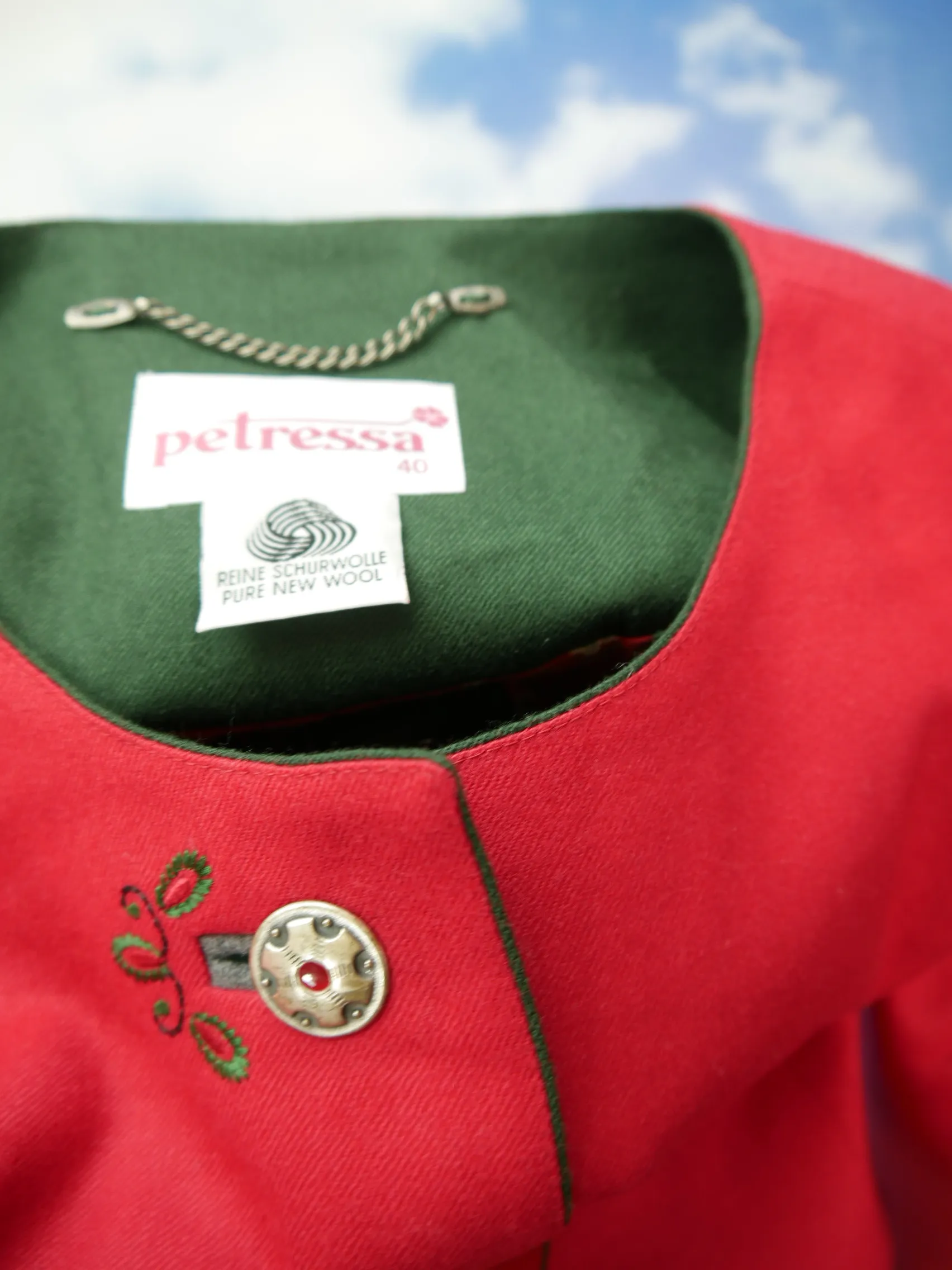 Petressa roter Janker mit Stickerei und Wienernaht Trachtenjacke Jacke Gr.40