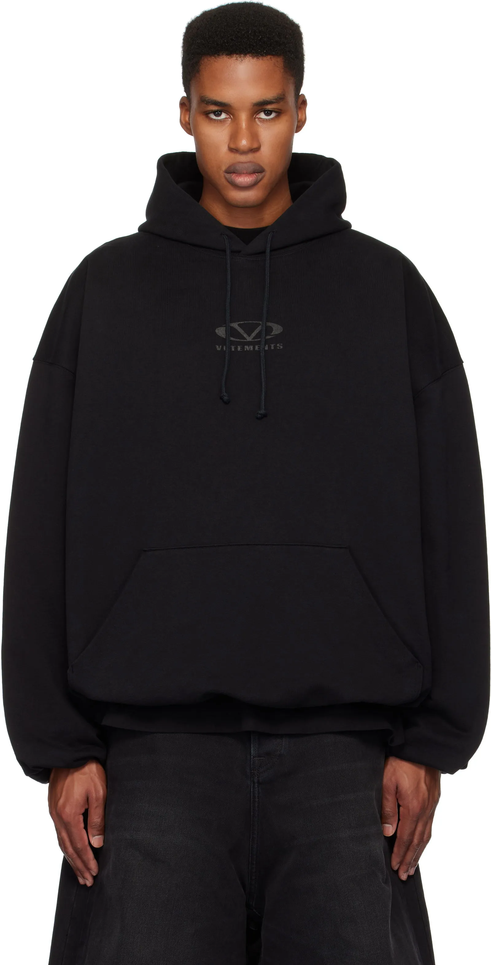 Sweatshirt VETEMENTS Oval Logo Cropped Boxy Hoodie UA66HD600BB